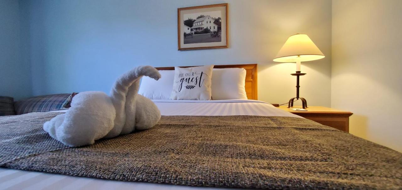 Amish Inn Nappanee Esterno foto